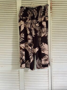 Smocked-Waist Wide Leg capri Pants in Black with Beige Palm Print